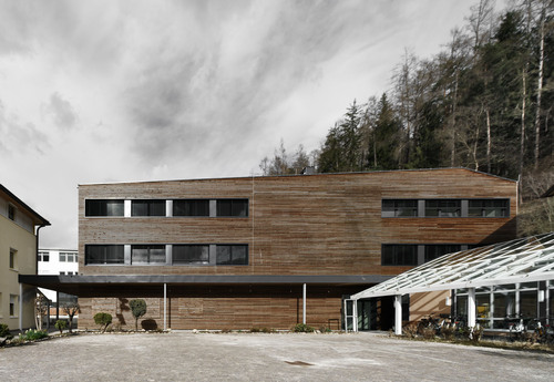 Werkstättentrakt Sozialzentrum Trayah, Bruneck, Foto: Oskar Da Riz